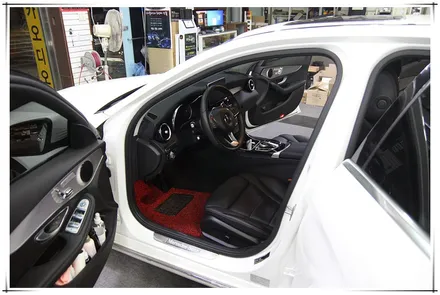 벤츠 W205 C 클래스 - 64색 앰비언트, 송풍구, 부메스터, 카플레이등