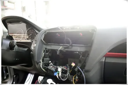 BMW 118d 안드로이드 모니터 설치