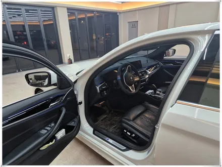 2019년식 BMW 530i 순정 내비게이션 지도 업데이트