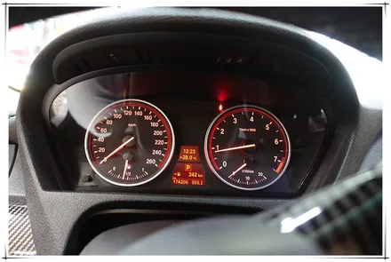 E70 BMW X5 10.25 안드로이드 모니터 설치
