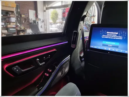 W223 벤츠 S580 튜닝 - 피아노 트림, 액티브 앰비언트 라이트