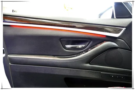 F10 BMW 5시리즈 - 앰비언트 라이트, 하이패스, 보조배터리