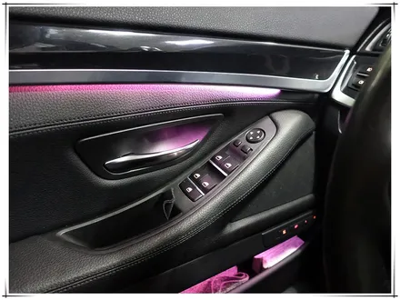 F10 BMW 5시리즈 - 순정 앰비언트 라이트 칩 LED 교체