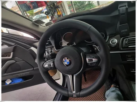 F10 BMW 528i - M 핸들, 12.3인치 안드로이드 모니터