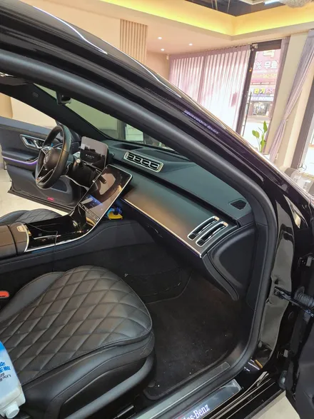 W223 벤츠 S450 4d 부메스터 스피커와 액티브 앰비언트 라이트