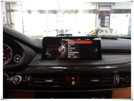 F16 BMW X6M50d - 10.25 안드로이드 내비게이션 설치