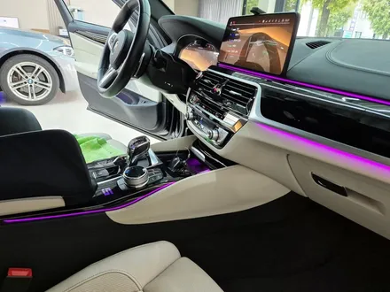 bmw 액세서리 550i 센터 콘솔 엠비언트로 실내 인테리어 업그레이드 광주엠비언트 최고급 퀄리티