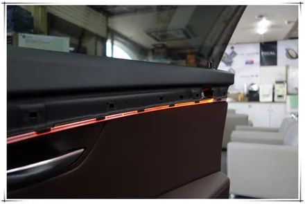 BMW 5GT 엠비언트 라이트 장착기 - 전면 포함