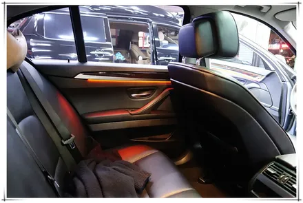 F10 BMW 5시리즈 - 앰비언트 라이트 장착