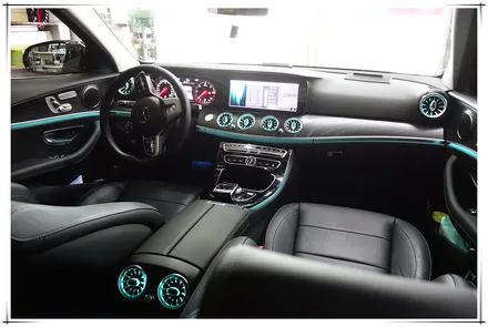 벤츠 E 클래스 E220d  앰비언트 라이트 호환 송풍구