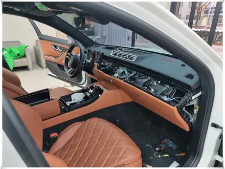 W223 벤츠 S 클래스 S400 - 액티브 앰비언트 라이트 시공