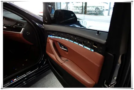 f10 bmw 520d - 워크인, 앰비언트 라이트, 무빙 도어스커프