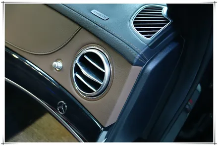W222 벤츠 S클래스 S350 - 앰비언트 송풍구와 부메스터 전동 스피커