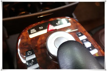 W221 안드로이드 10.25 모니터 설치 - 후회 없는 선택