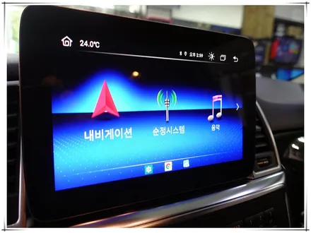 15년형 벤츠 ML250 안드로이드 8.4인치 모니터 시공