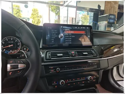 F10 BMW 528i - M 핸들, 12.3인치 안드로이드 모니터