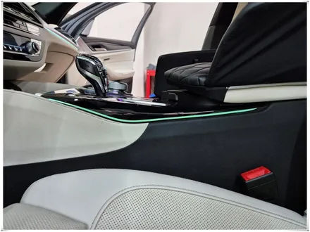 bmw 액세서리 550i 센터 콘솔 엠비언트로 실내 인테리어 업그레이드 광주엠비언트 최고급 퀄리티