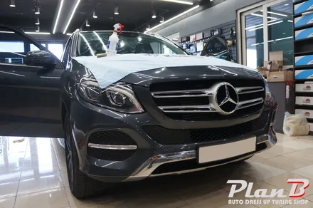 [제주 썬팅] 벤츠 GLE 350d 레인보우 v70과 셋탑네비 터치불량으로 인한 패널교체~!! / 제주