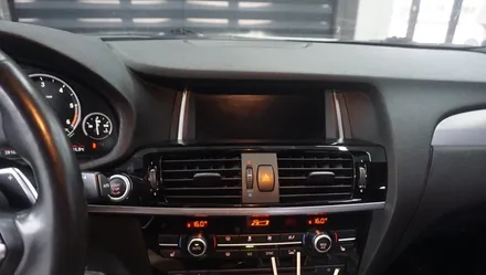 제주 BMW X4 안드로이드 올인원 카카오파츠의 12.3인치 제품~! / 제주