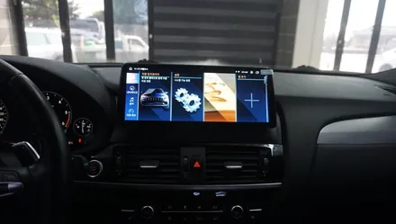 제주 BMW X4 안드로이드 올인원 카카오파츠의 12.3인치 제품~! / 제주