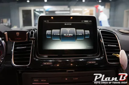 [제주 썬팅] 벤츠 GLE 350d 레인보우 v70과 셋탑네비 터치불량으로 인한 패널교체~!! / 제주