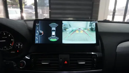 제주 BMW X4 안드로이드 올인원 카카오파츠의 12.3인치 제품~! / 제주