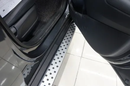 코나 사이드스텝으로 조금더 편하게 승하차를 해봅니다.. / 제주