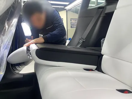 테슬라 모델Y 사용자들의 추천이 넘쳐나는 테라룩스IR! 아우토스턴스튜디오에서 시공한다면? / 안양,과천,광명,의왕