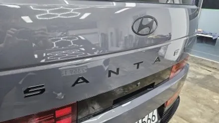 “싼타페 블랙 엠블럼 교체 :) 순정 부품 번호·가격·시공 꿀팁까지 30 분 완전 정복!” / 화성, 수원, 동탄