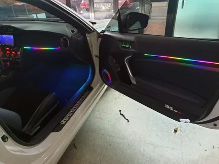 도요타86 비노출 무빙 엠비언트 라이트 시공으로 자동차실내튜닝. / 화성, 수원, 동탄