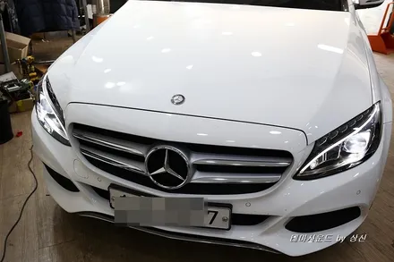 벤츠c클래스차량 순정모니터연동  m2c카블릿 안드로이드 시공