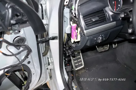 ( 송파)아우디a6차량 순정모니터에 아틀란5네비매립과 3d어라운드뷰 작업하기