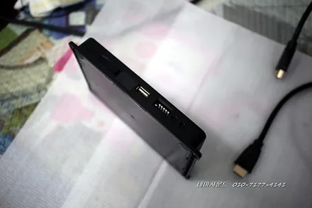 벤츠s350차량  순정화면 12.3인치모니터에 안드로이드 카블릿매립