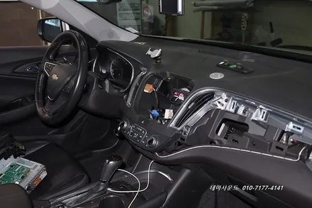 ( 송파) 올뉴말리부 순정모니터에 고화질 hdmi 3d 어라운드뷰 매립아이나비블랙박스 추가하기
