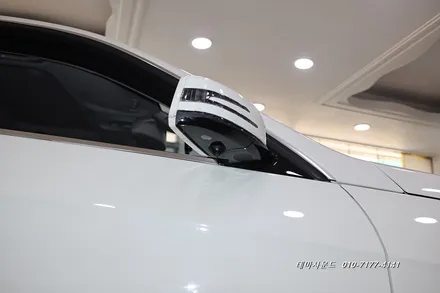 ( 송파) 벤츠e클래스 전기형모델 순정모니터에 3d어라운드뷰 시공