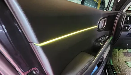 쏘렌토 프레스티지 엠비언트라이트 순정연동으로 풋등까지 시공 / 고양, 일산, 김포, 파주