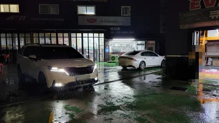 카니발ka4 실내엠비언트라이트 포인트시공으로 기어다이얼과 컵홀더 1열2열 및 풋등까지 / 고양, 일산, 김포, 파주