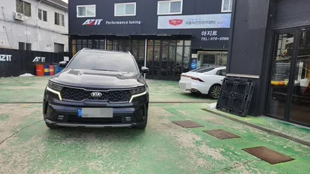 쏘렌토MQ4프레스티지 엠비언트라이트 순정연동으로 컵홀더까지 작업 / 고양, 일산, 김포, 파주