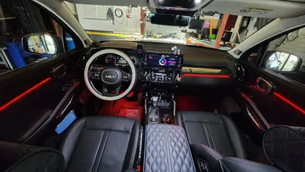 쏘렌토 프레스티지 엠비언트라이트 순정연동으로 풋등까지 시공 / 고양, 일산, 김포, 파주