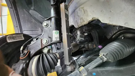 노면충격과 잔진동을 줄여 주어 부드러운 승차감을 느끼는 활대링크튜닝 노이즈캐쳐 토레스에 장착 / 고양, 일산, 김포, 파주