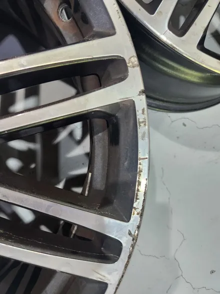 남양주 휠도색 다이아컷팅휠복원 / BMW 530i M sport ( G30 )/ 순정19인치 / 고퀄리티 / 합리적인비용 / 휠수리는 휠게이트 / 남양주시 진건읍