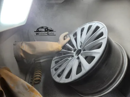 남양주휠복원 휠도색 / BMW 750Li f01 / 순정19인치 / 고스트크롬 / 캘리퍼레드도색 / 고퀄리티 / 합리적인금액 / 휠수리는 휠게이트 / 남양주시 진건읍