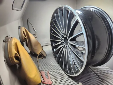 남양주다이아컷팅휠복원 / 벤츠 CLS450 4Matic / 20인치 마차휠 / 고퀄리티 / 합리적인비용 / 휠수리휠도색은 휠게이트 / 남양주시 진건읍