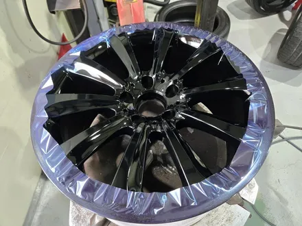 남양주 구리휠복원 휠도색 / 벤츠 CLS 250 ( W218 ) / 순정 18인치 / 블랙유광 / 고퀄리티 / 합리적인금액 / 휠수리는 휠게이트 / 남양주시 진건읍