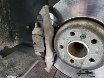 남양주휠복원 휠도색 / BMW 750Li f01 / 순정19인치 / 고스트크롬 / 캘리퍼레드도색 / 고퀄리티 / 합리적인금액 / 휠수리는 휠게이트 / 남양주시 진건읍