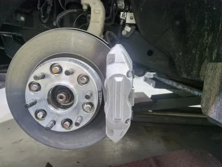 남양주휠복원 휠도색 / GMC 씨에라 6.2 4WD / 22인치 순정휠 블랙유광 / 레드캘리퍼도색 / 고퀄리티 / 합리적인비용 / 휠수리는 휠게이트 / 남양주시 진건읍