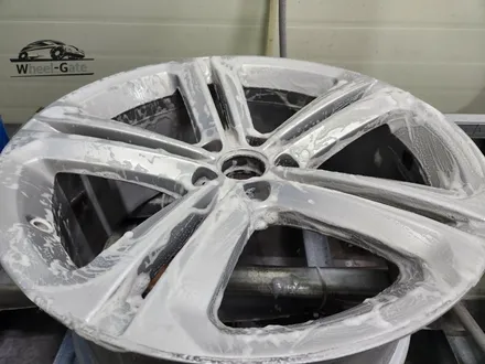 남양주휠복원 휠도색 / 폭스바겐 티구안 2.0TDI R-Line / 19인치 / 고스트크롬 / 고퀄리티 / 합리적인금액 / 휠수리는 휠게이트 / 남양주시 진건읍