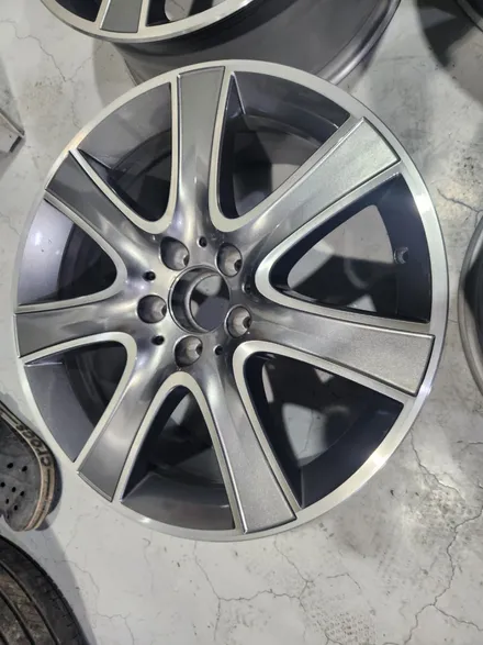 남양주휠복원 다이아컷팅휠수리 / 벤츠 S350d 4Matic ( W222 ) / 고퀄리티 / 합리적인비용 / 휠도색은 휠게이트 / 남양주시 진건읍