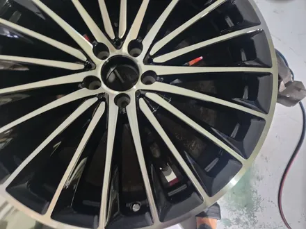 남양주다이아컷팅휠복원 / 벤츠 CLS450 4Matic / 20인치 마차휠 / 고퀄리티 / 합리적인비용 / 휠수리휠도색은 휠게이트 / 남양주시 진건읍