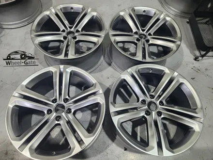 남양주휠복원 휠도색 / 폭스바겐 티구안 2.0TDI R-Line / 19인치 / 고스트크롬 / 고퀄리티 / 합리적인금액 / 휠수리는 휠게이트 / 남양주시 진건읍